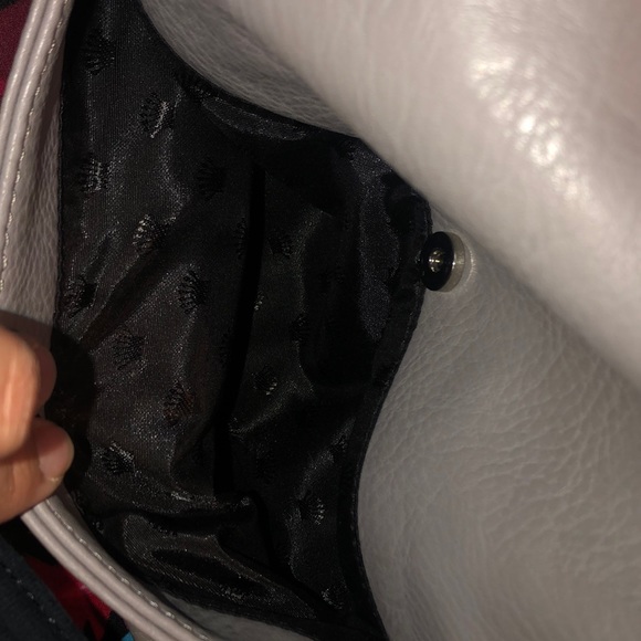 Juicy Couture Hand bag. - Picture 5 of 7